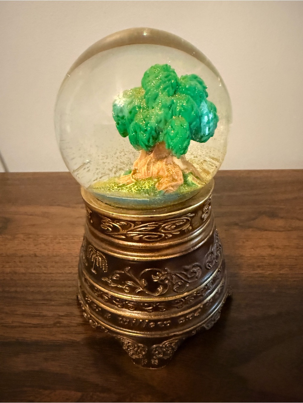 Taylor Swift Willow Snow Globe